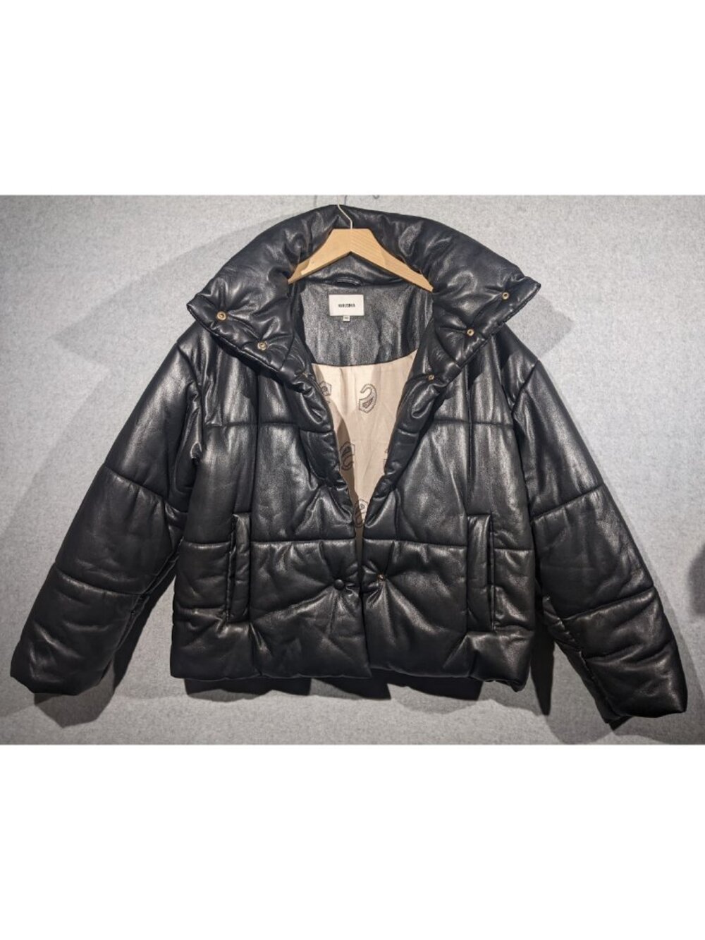 Nanushka Vegan Leather Puffer Jacket Size Medium Quilted Black Oversized Casual